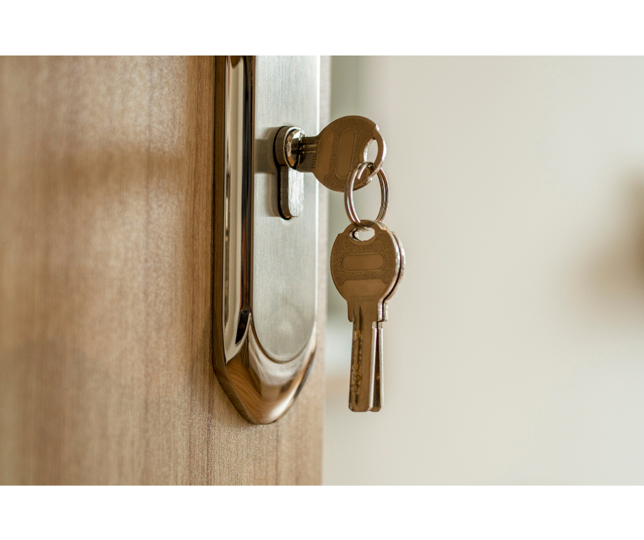 Ouverture d'une porte simple fermée à clef Ouverture d'une porte simple fermée à clef