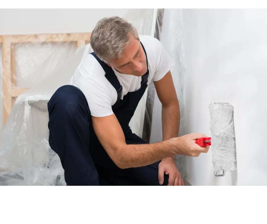 Peindre un plafond en bon état avec une peinture classique (hauteur inférieure à 3 m)