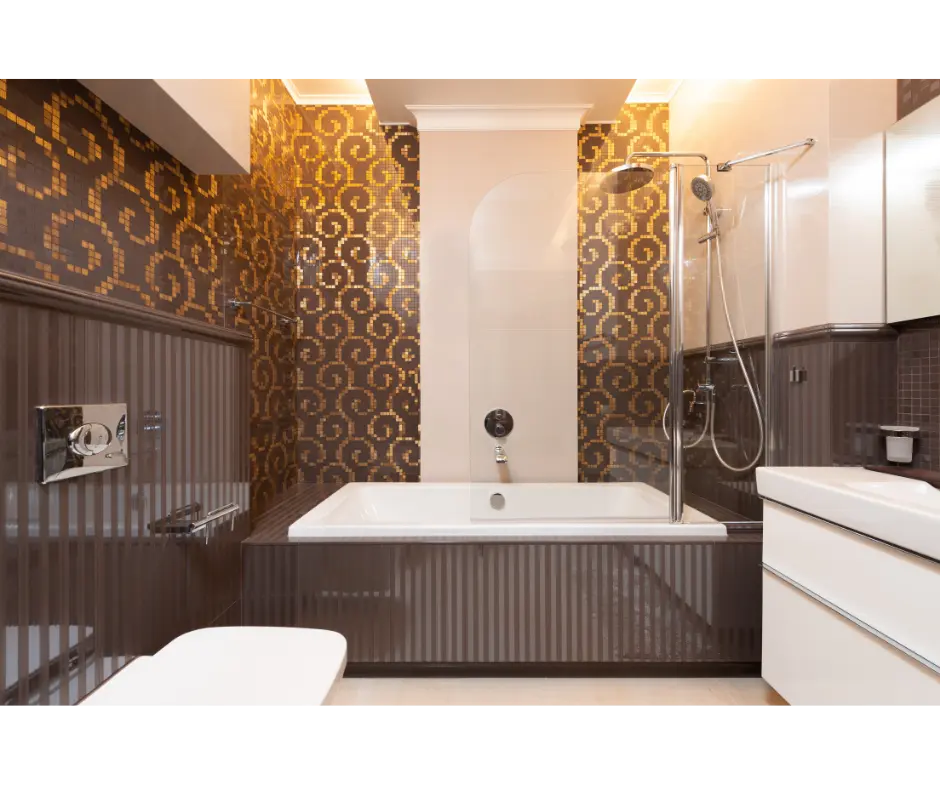 Réparation d'une fuite du tuyau d'évacuation de la baignoire encastrée